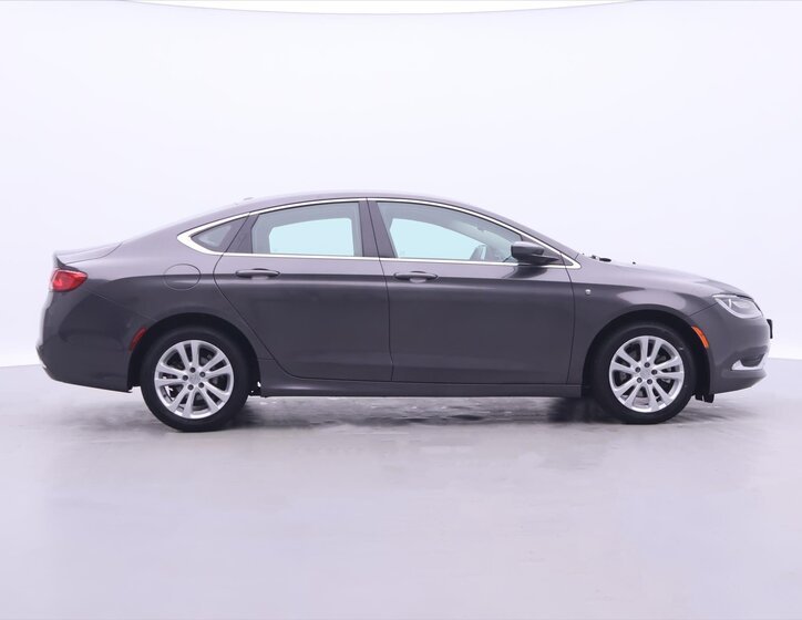 Chrysler 200 Sedan 2,4 l 135 kw