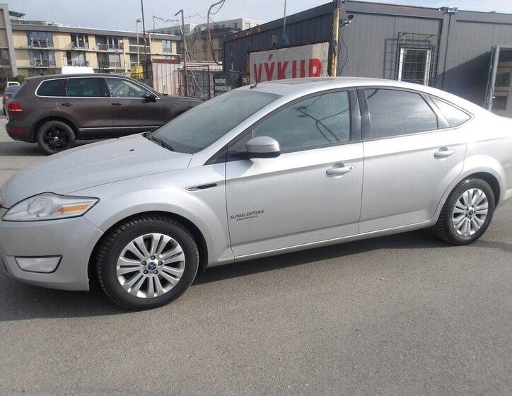 Ford Mondeo Hatchback 2,0 l 103 kw