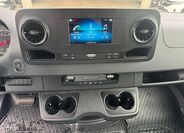 Mercedes-Benz Sprinter 14