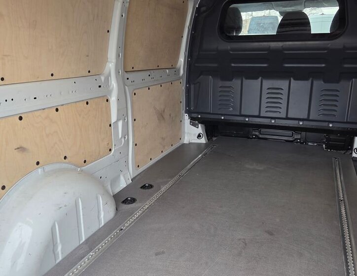 Mercedes-Benz Vito Skříň 2,0 l 120 kw