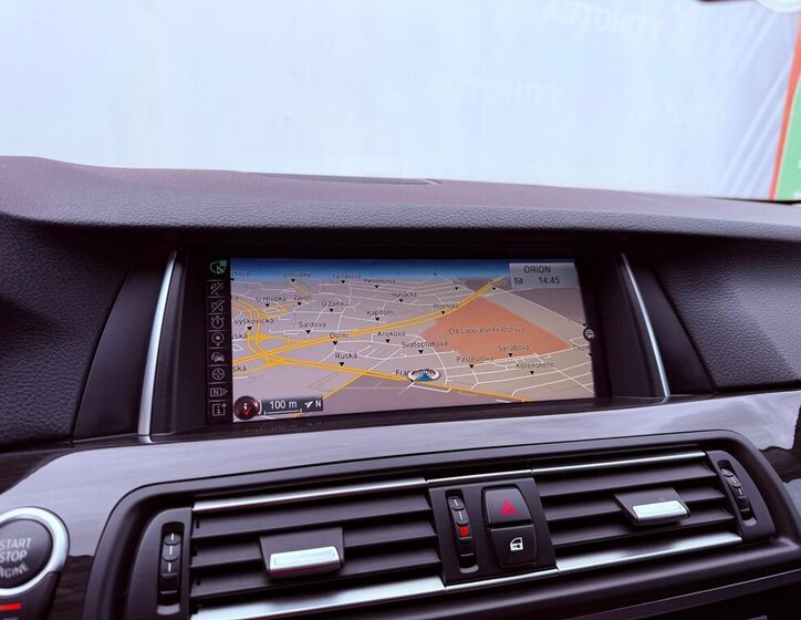 BMW Řada 5 Kombi 3,0 l 190 kw