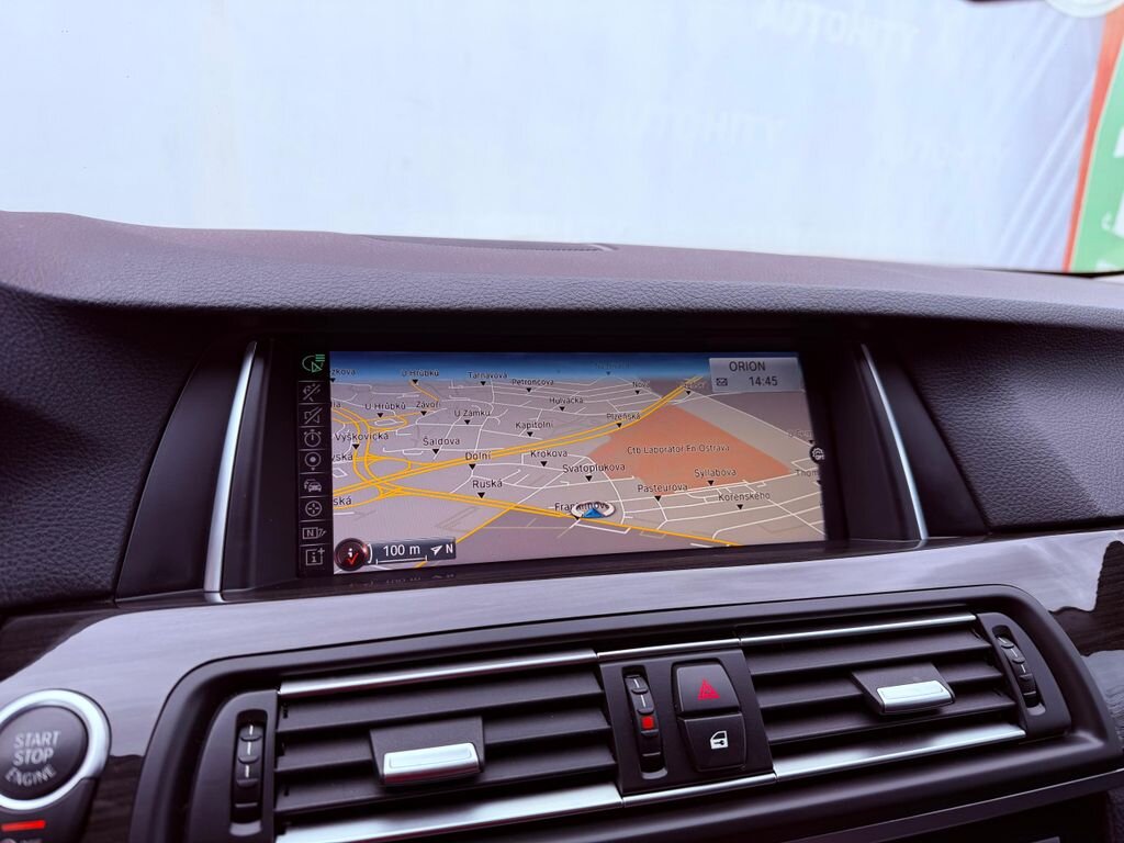 BMW Řada 5 Kombi 3,0 l 190 kw