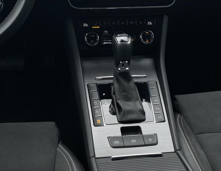 Škoda Superb Kombi 2,0 l 147 kw