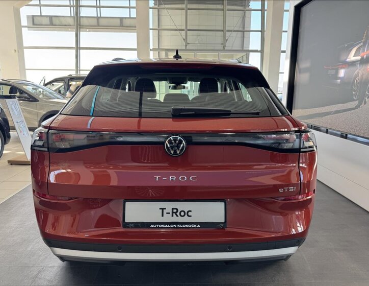 Volkswagen T-Roc SUV / Terénní 1,5 l 110 kw
