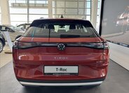 Volkswagen T-Roc SUV / Terénní 1,5 l 110 kw