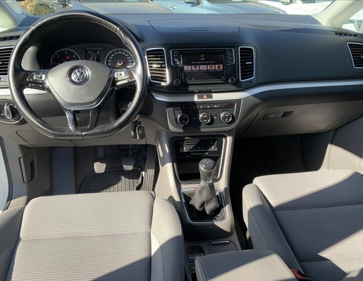 Volkswagen Sharan MPV 2,0 l 110 kw