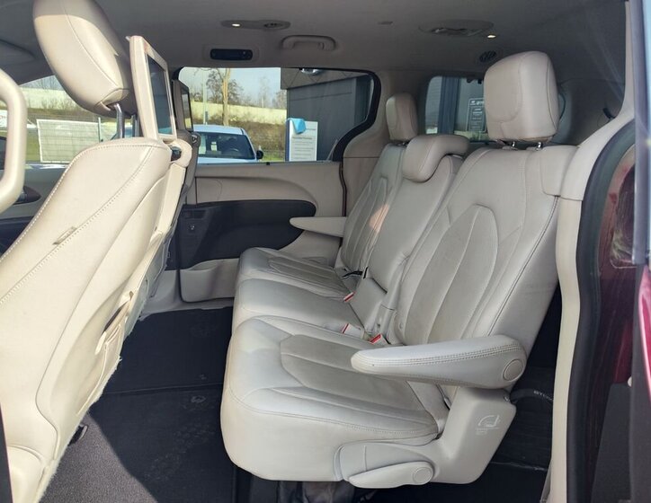 Chrysler Pacifica MPV 3,6 l 214 kw