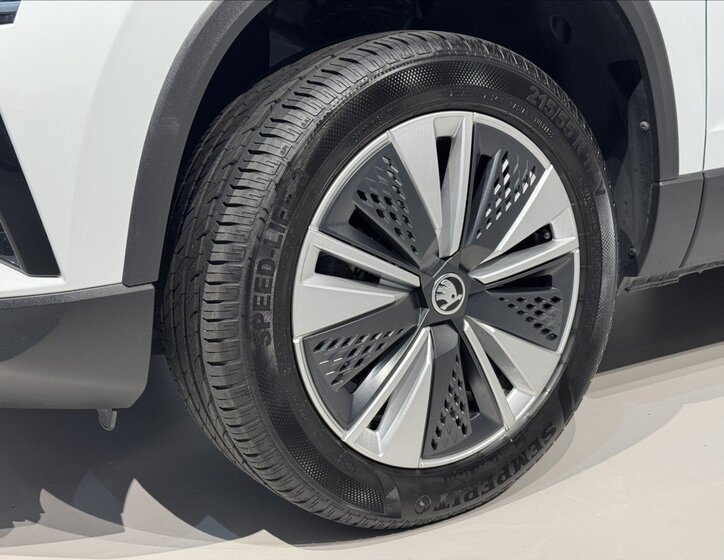 Škoda Karoq SUV / Terénní 1,5 l 110 kw