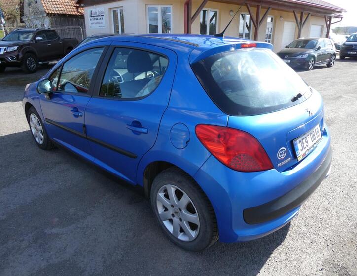 Peugeot 207 5
