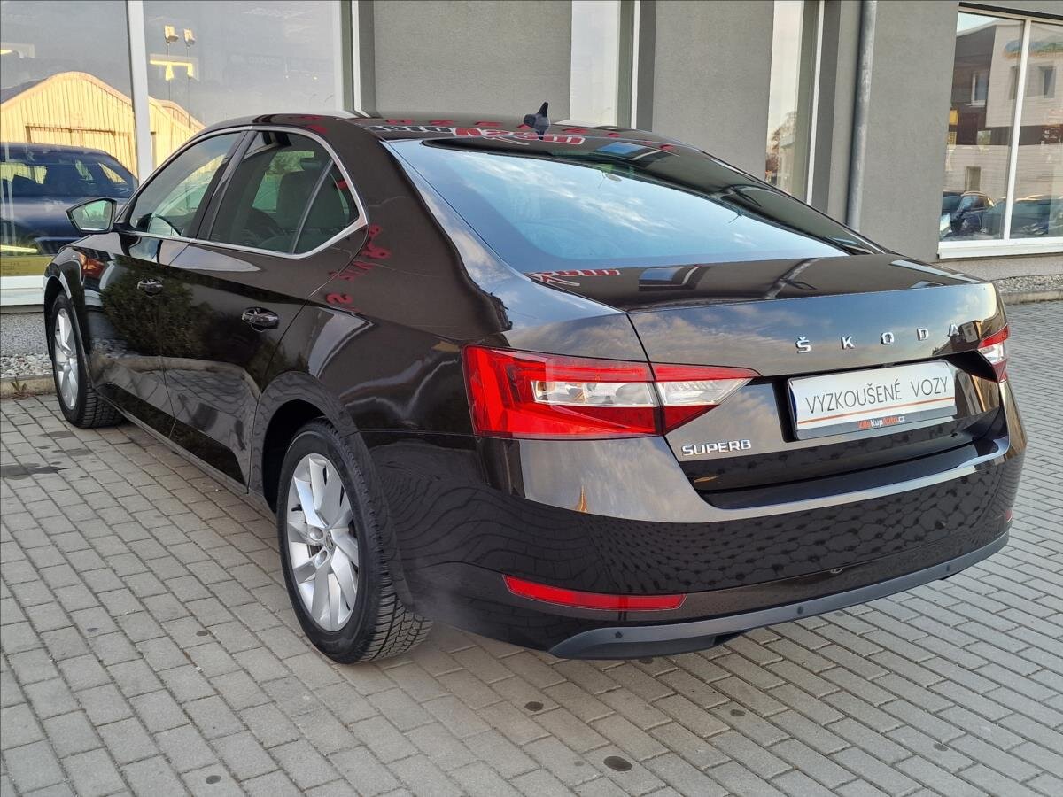 Škoda Superb Liftback 1,5 l 110 kw