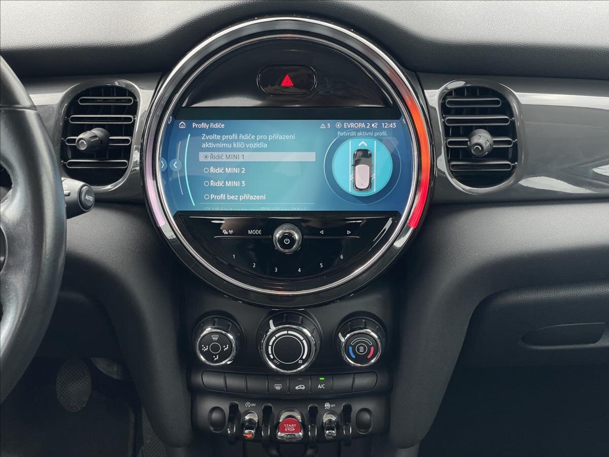 Mini Cooper Hatchback 1,5 l 100 kw