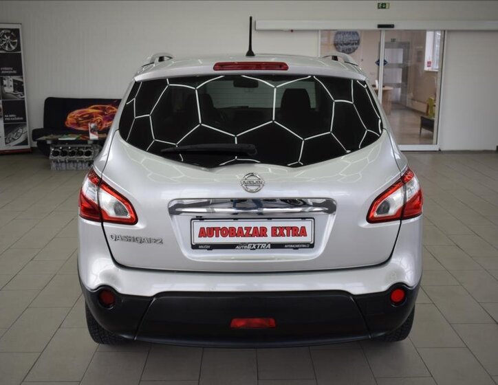 Nissan Qashqai SUV 2,0 l 104 kw