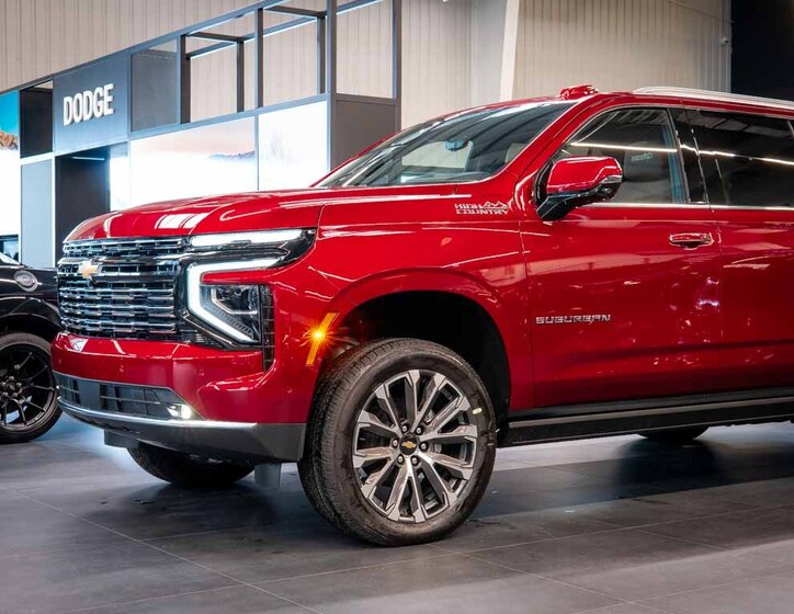 Chevrolet Suburban SUV / Terénní 6,2 l 313 kw