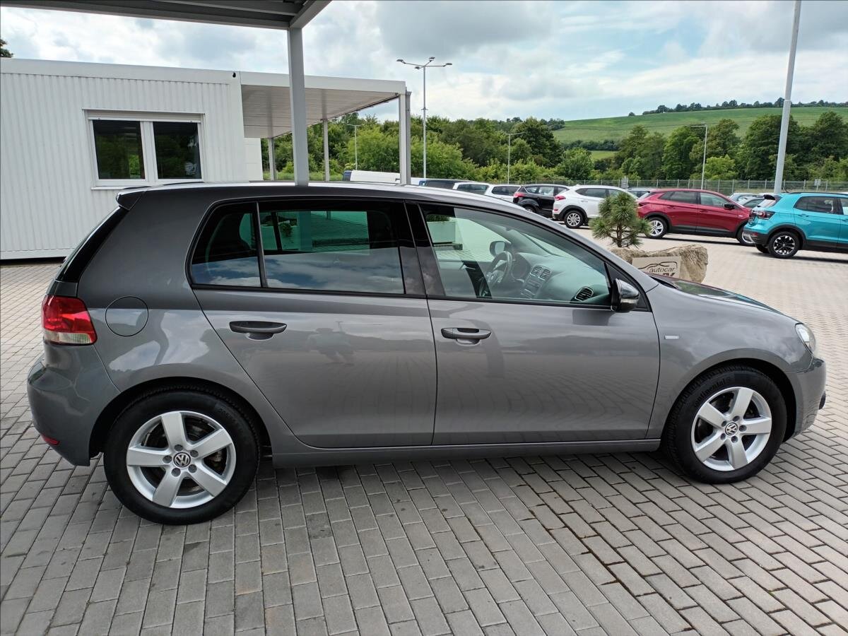 Volkswagen Golf Hatchback 1,2 l 63 kw