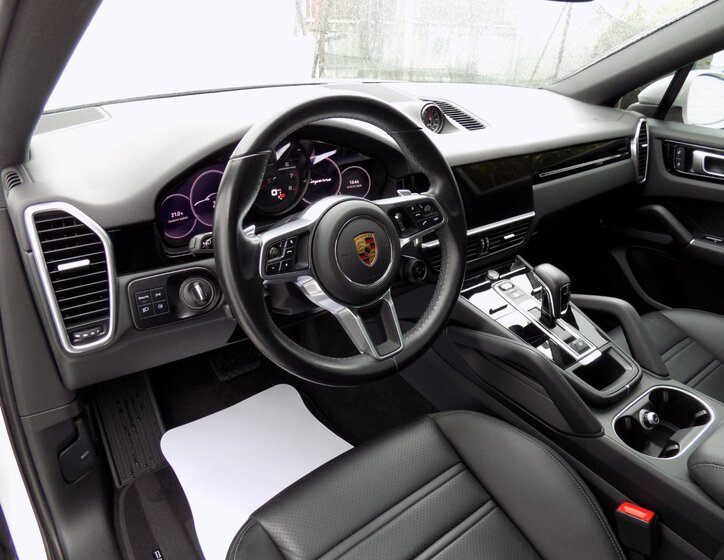 Porsche Cayenne 14