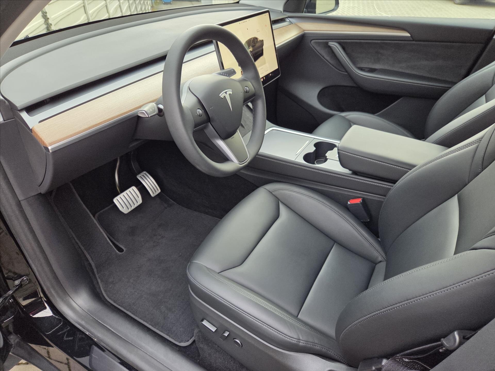 Tesla Model Y SUV 0,0 393 kw