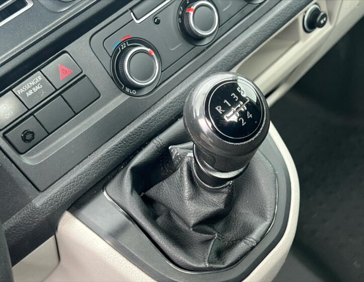 Volkswagen Transporter Valník 2,0 l 75 kw