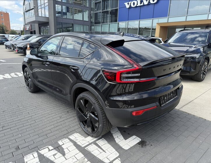 Volvo EC40 SUV 0,0 185 kw