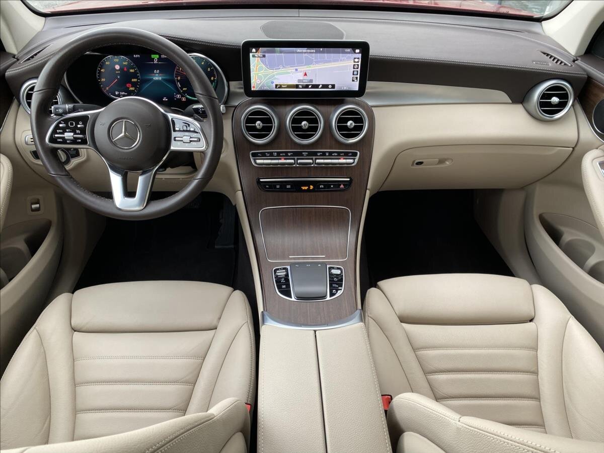 Mercedes-Benz GLC SUV 2,0 l 143 kw