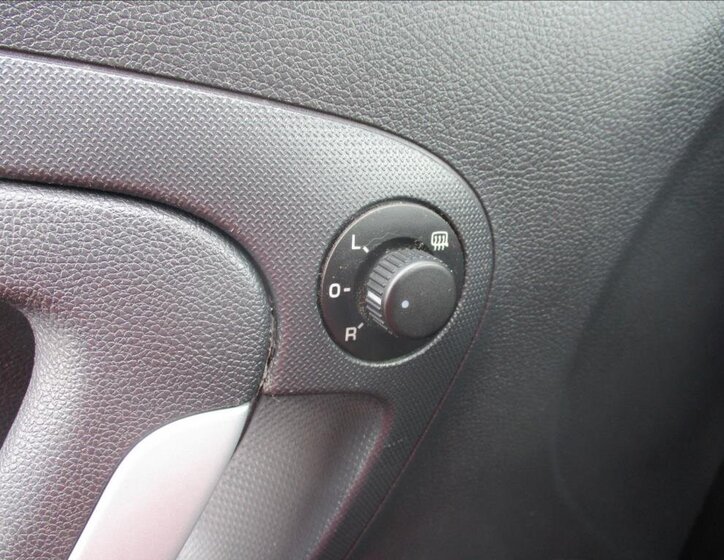 Škoda Roomster Kombi 1,2 l 51 kw