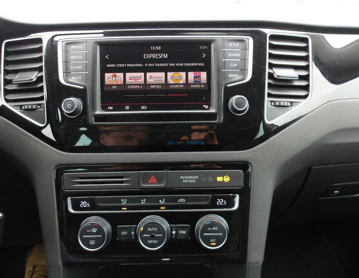 Volkswagen Touran Kombi 2,0 l 110 kw