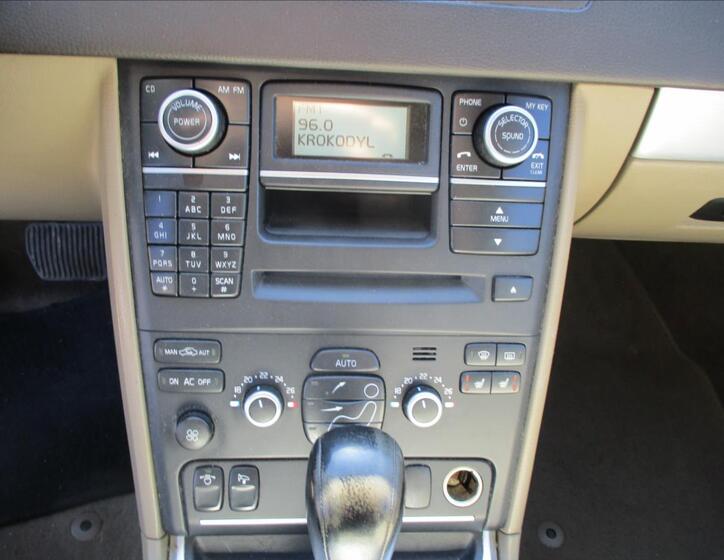 Volvo XC90 17