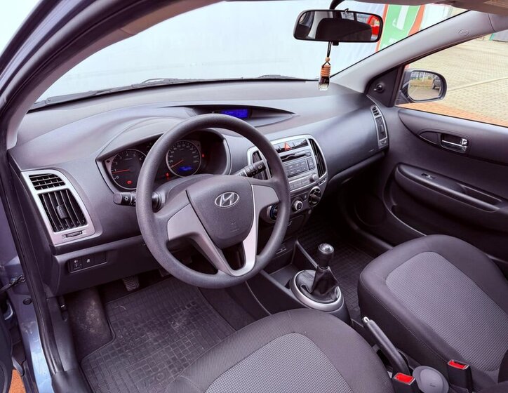 Hyundai i20 11