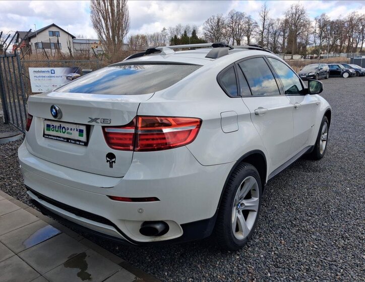 BMW X6 Kombi 3,0 l 180 kw