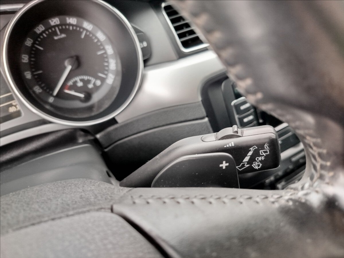 Škoda Superb Kombi 2,0 l 103 kw