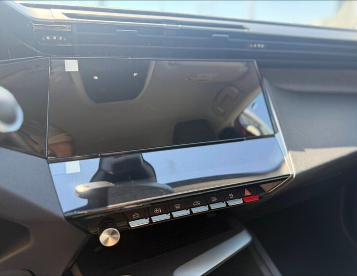 Peugeot 308 Kombi 1,2 l 107 kw