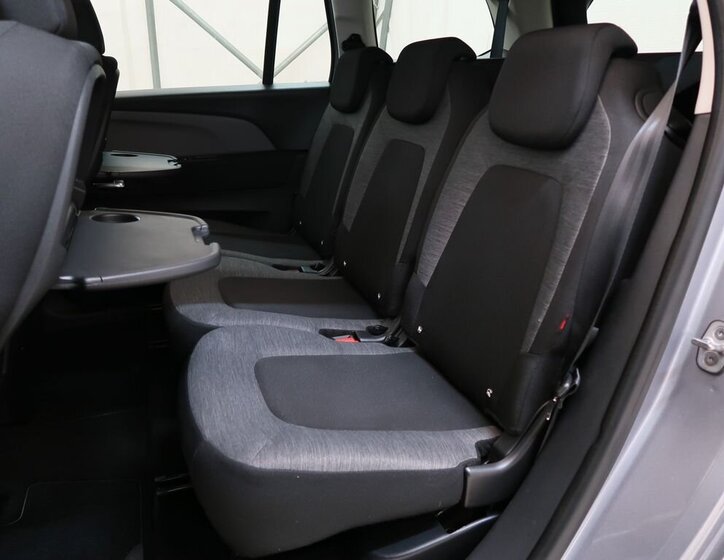 Citroën Grand C4 SpaceTourer 25