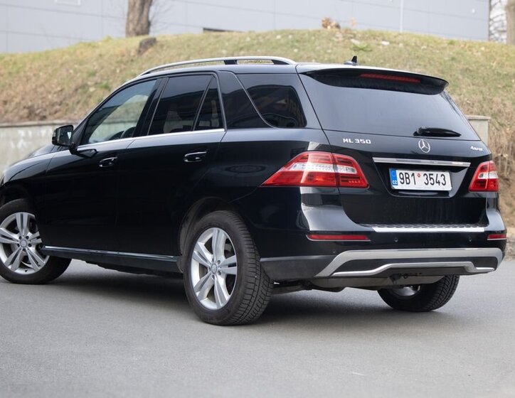 Mercedes-Benz Třídy M SUV / Terénní 3,5 l 225 kw