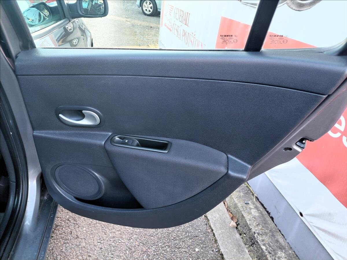 Renault Clio Kombi 1,1 l 74 kw