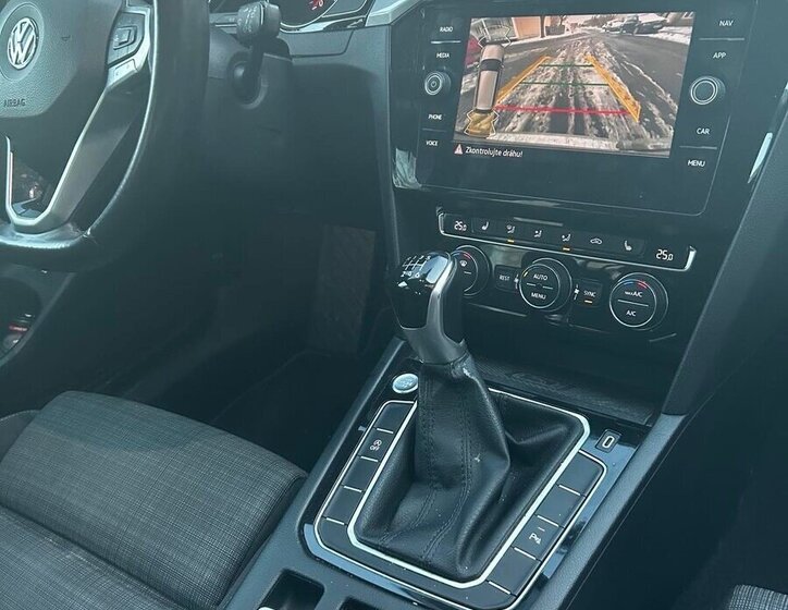 Volkswagen Passat Kombi 0,0 0