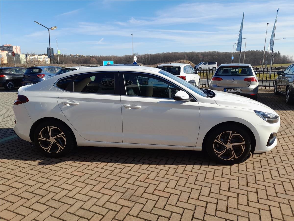 Hyundai i30 Liftback 998,0 88 kw