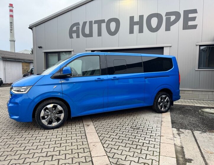 Volkswagen Caravelle 2