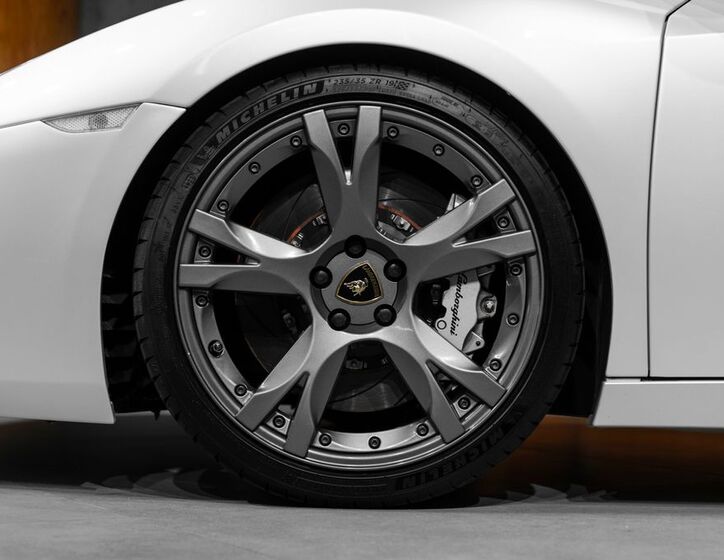 Lamborghini Gallardo 6