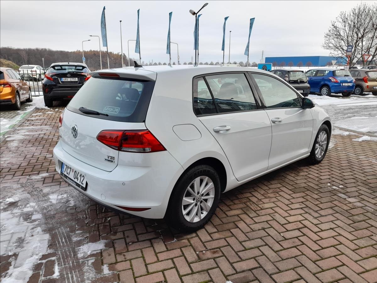 Volkswagen Golf Hatchback 1,2 l 81 kw