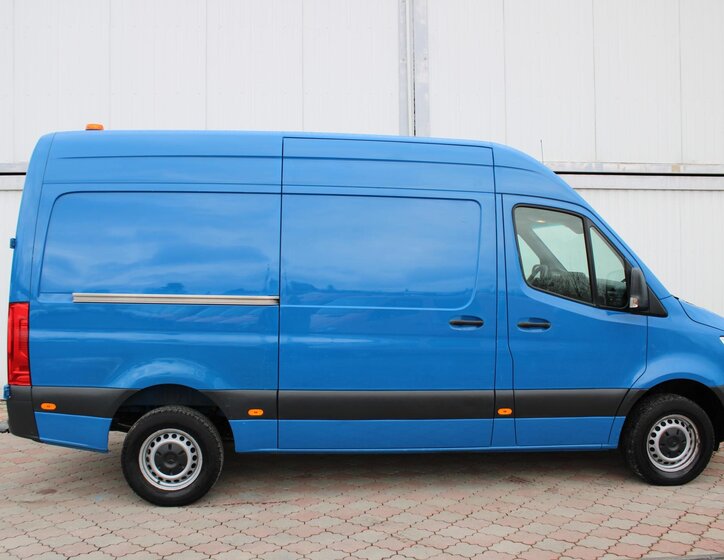 Mercedes-Benz Sprinter Užitková 2,1 l 120 kw