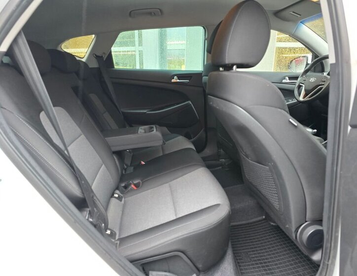 Hyundai Tucson SUV 1,6 l 100 kw