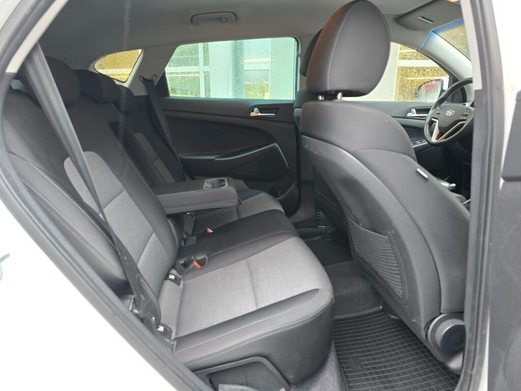 Hyundai Tucson SUV 1,6 l 100 kw