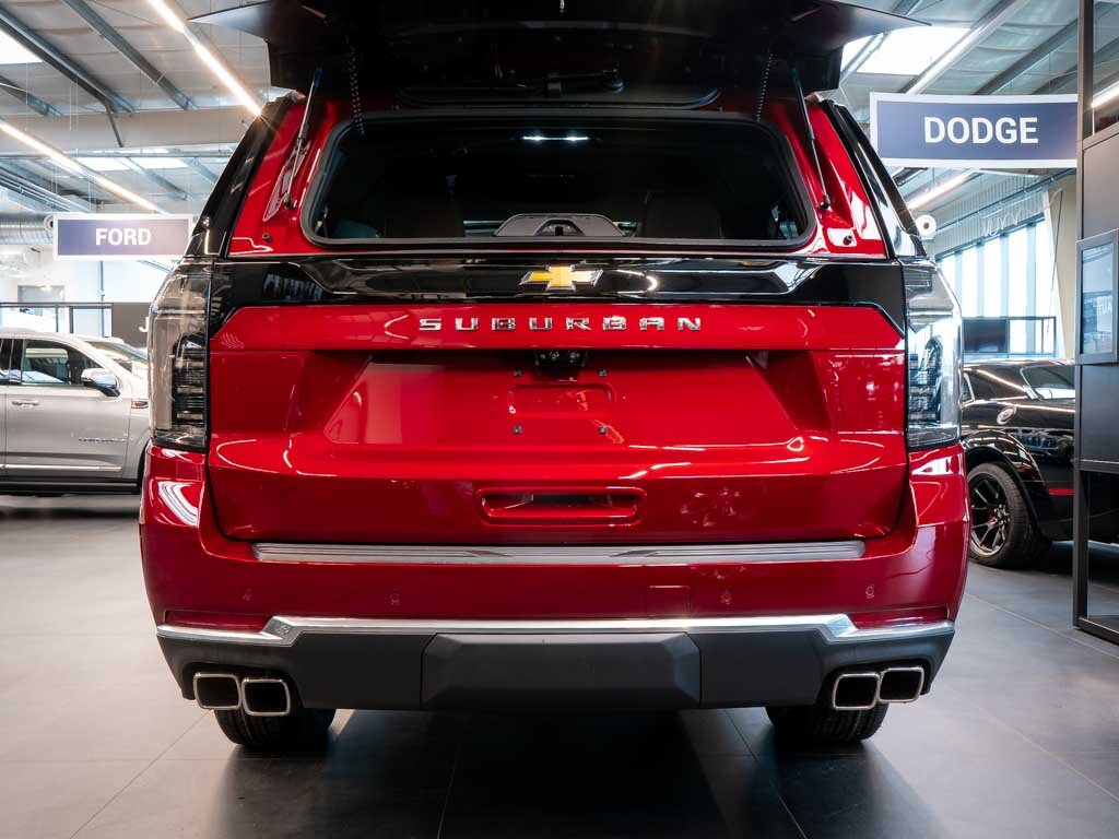 Chevrolet Suburban SUV / Terénní 6,2 l 313 kw