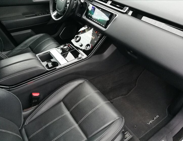 Land Rover Range Rover Velar SUV / Terénní 3,0 l 221 kw
