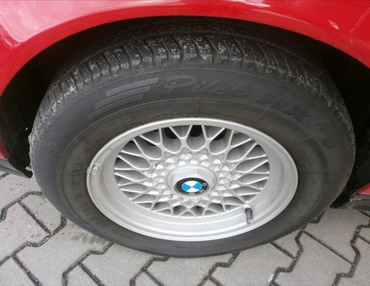 BMW Řada 5 Sedan 2,5 l 105 kw