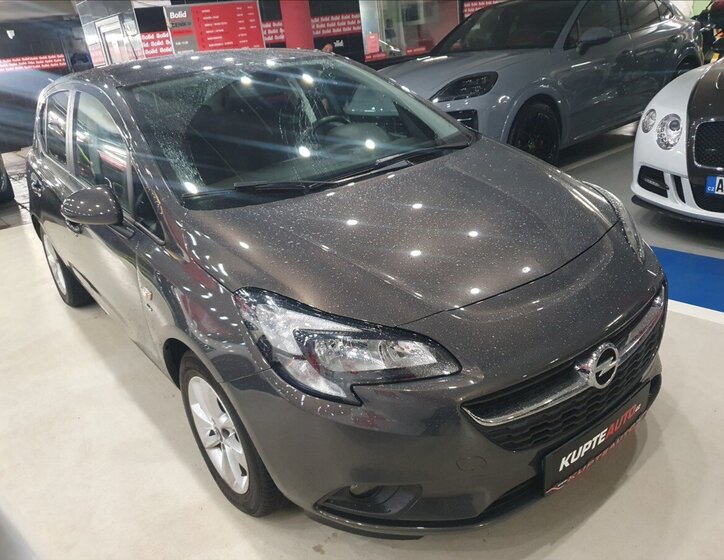 Opel Corsa Hatchback 1,4 l 66 kw