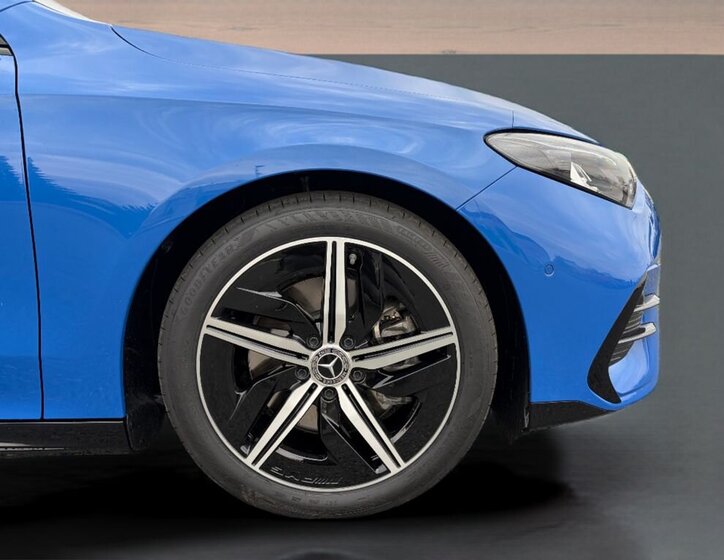 Mercedes-Benz CLA Sedan / Limuzína 2,0 l 140 kw