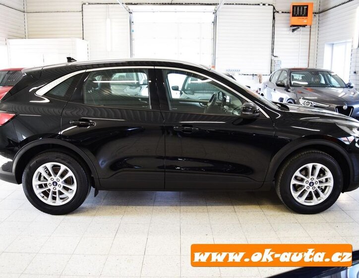 Ford Kuga SUV / Terénní 2,5 l 112 kw