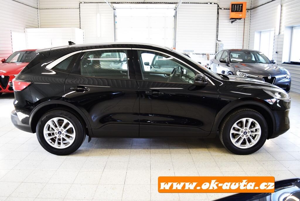 Ford Kuga SUV / Terénní 2,5 l 112 kw