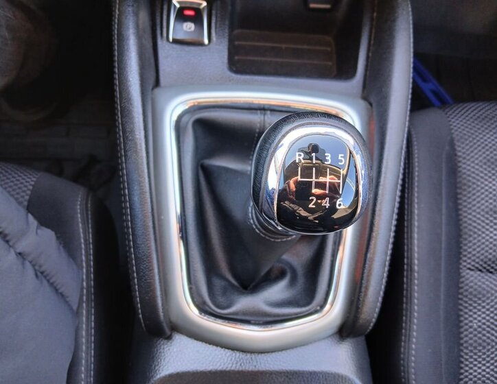 Nissan Qashqai SUV 1,6 l 120 kw