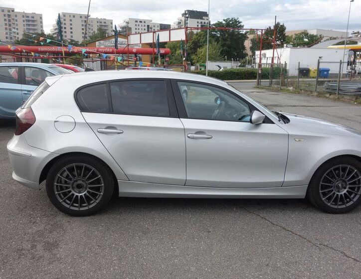 BMW Řada 1 8